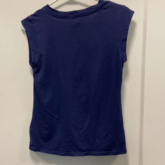 RW&Co V neck t-shirt, small - Picture 7 of 7